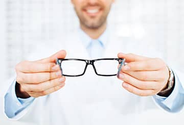 differenza tra ottico e optometrista - centro ottico maradei, trapani